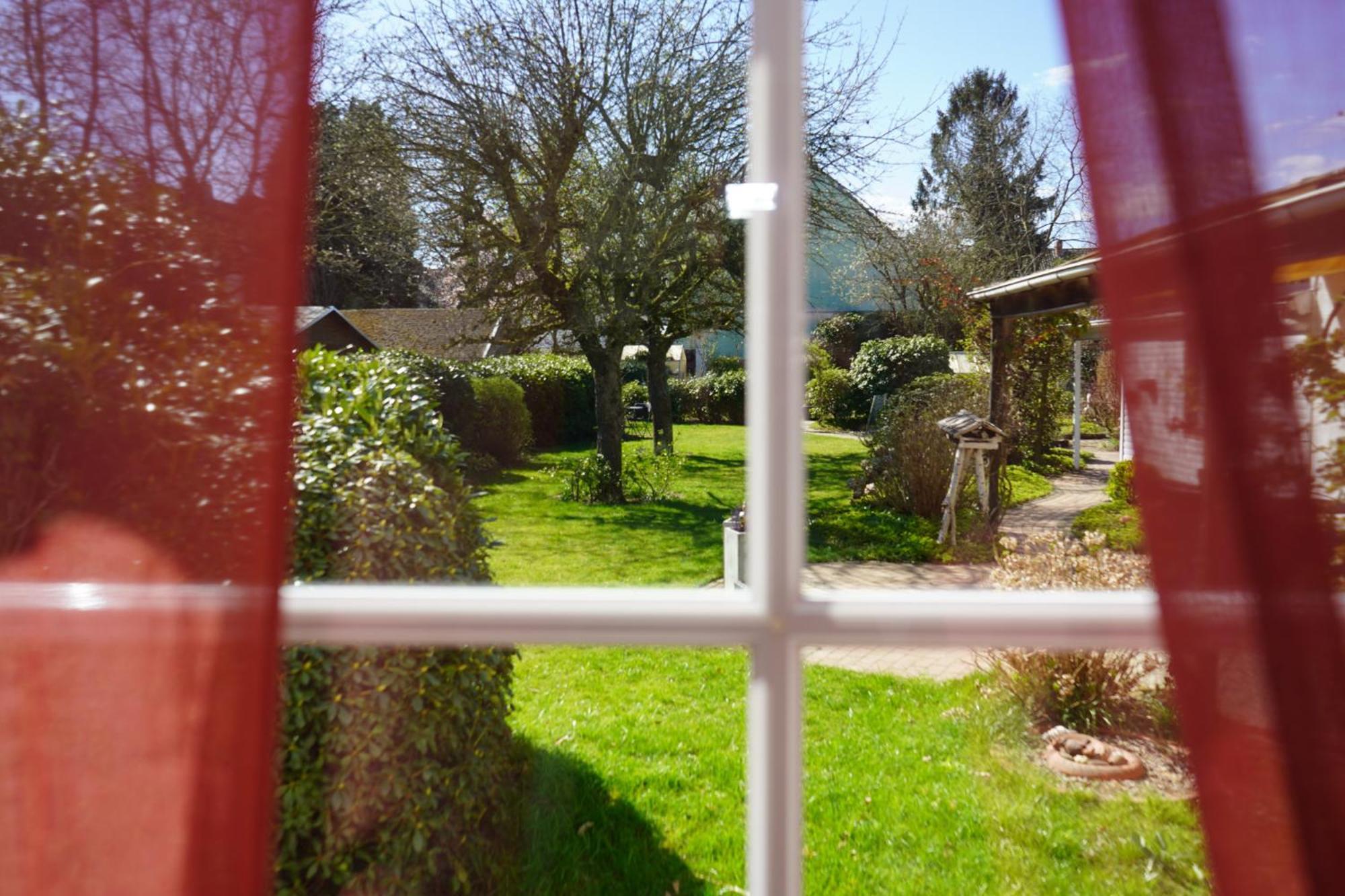 Gemuetliches Haus Mit Grossem Traumhaften Garten BRE Buitenkant foto